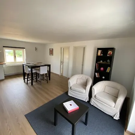 La Cle Des Champs Bed & Breakfast